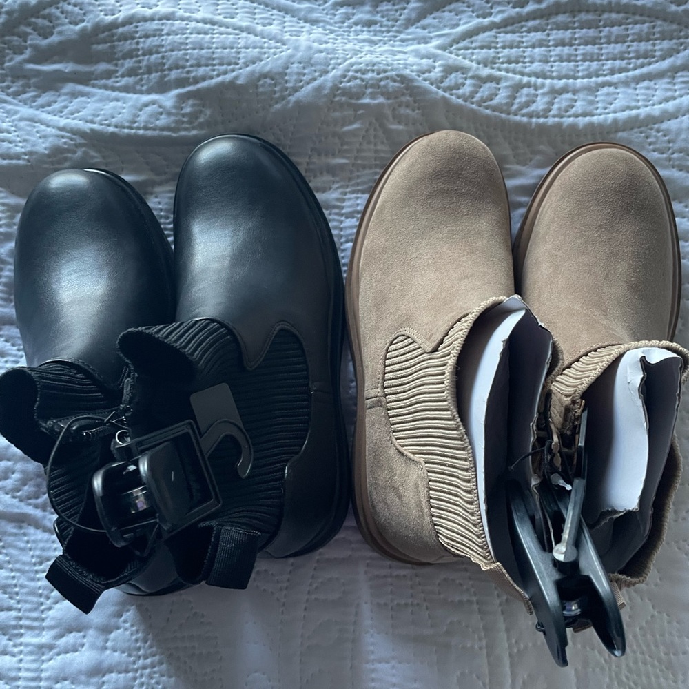 No Boundaries Chelsea Ankle Boots — Black and Tan